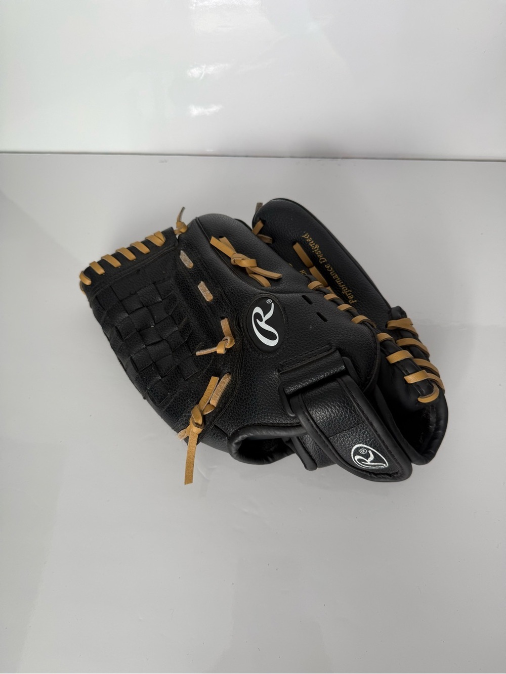 PL115BNC Rawlings 11.5” Players Series Right Handed Youth Baseball Glove Black